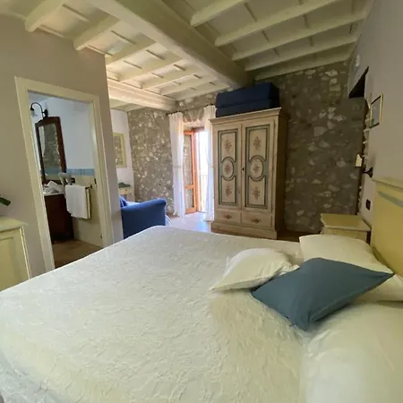 Relais Il Monaco Couette-café Artena