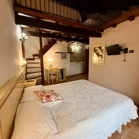 Oda ve Kahvaltı Relais Il Monaco 4*