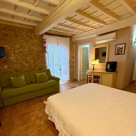 Oda ve Kahvaltı Relais Il Monaco